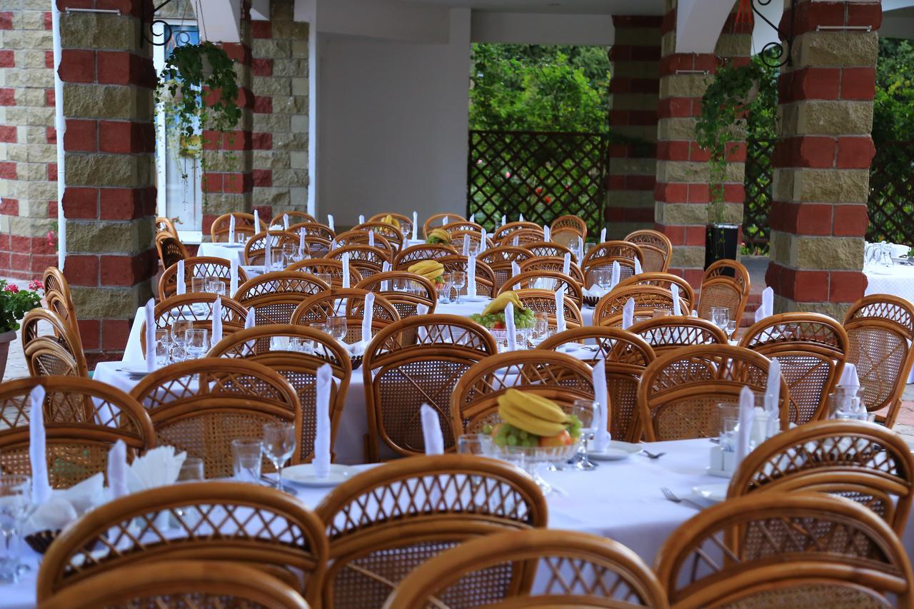 Resort Center Raduga Dolinka Exterior foto